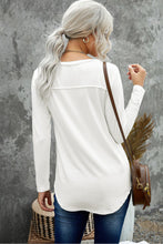 Load image into Gallery viewer, V Neck Long Sleeve Pocket Top // white
